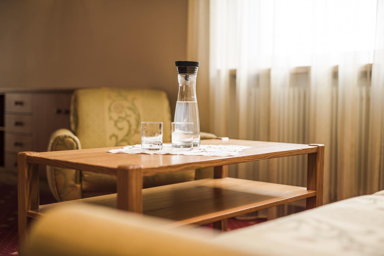 Hotel Theresia San Leonardo in Passiria Kültér fotó